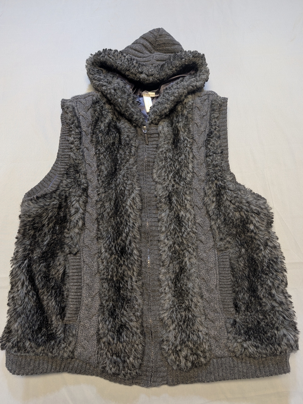 GreenTea Hooded Sweater Faux Fur Vest Women's Size XL Gray Sleeveless Pockets